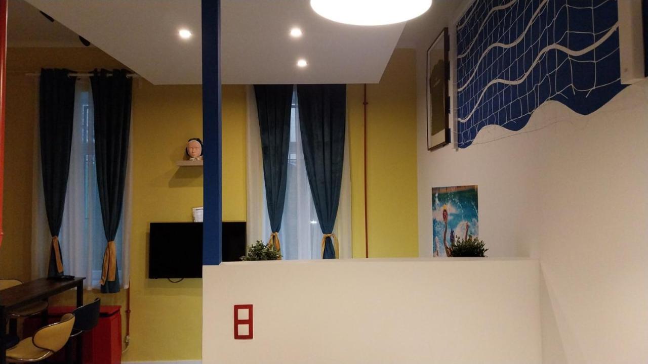Yellow Blue Apartment Boedapest Buitenkant foto