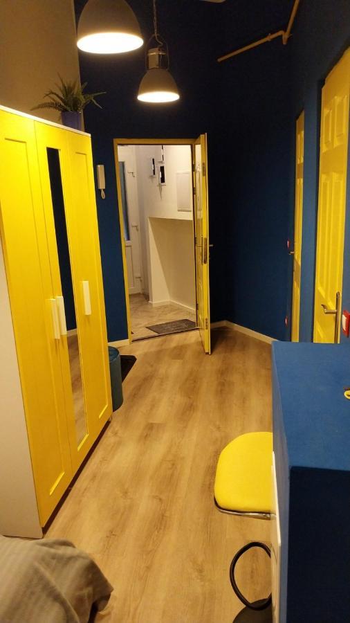 Yellow Blue Apartment Boedapest Buitenkant foto
